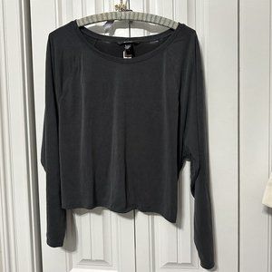 Victoria's Secret On Point Top Large Gray Long Sleeve NEW Open Back